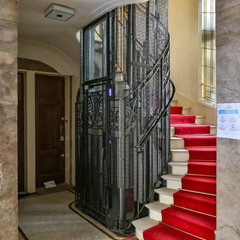Design Passy Terrace 2 Bedroom Apt With Balcony in Paris - photo 9