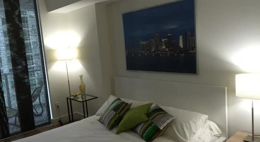 Brickell House, Sophisticated, Heart of Brickell - photo 3