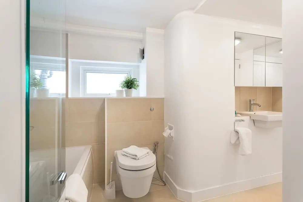 Kensington Executives - photo 8