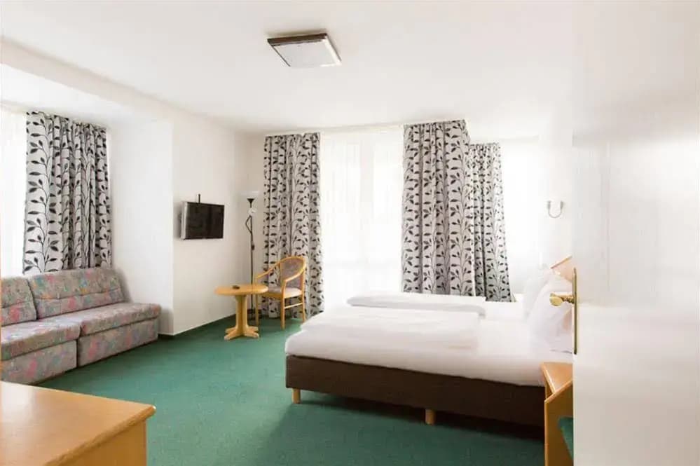 Apart-West - photo 2