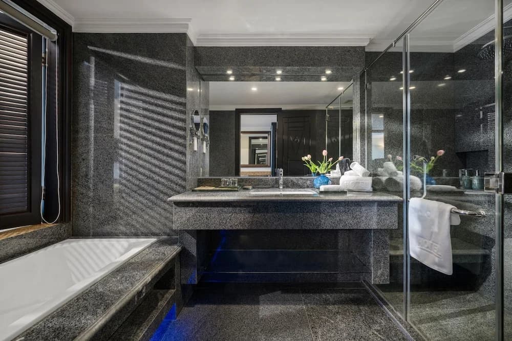 V-Hotel Da Nang Beach - photo 19