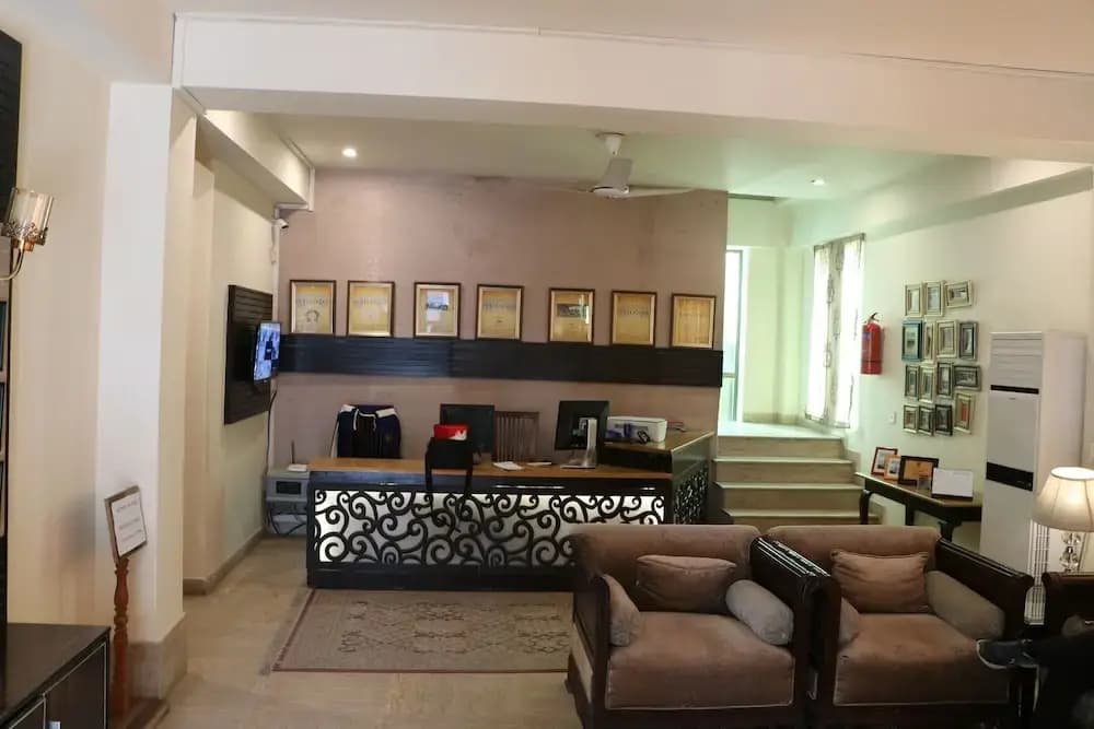 Van Xuan Hotel - photo 2
