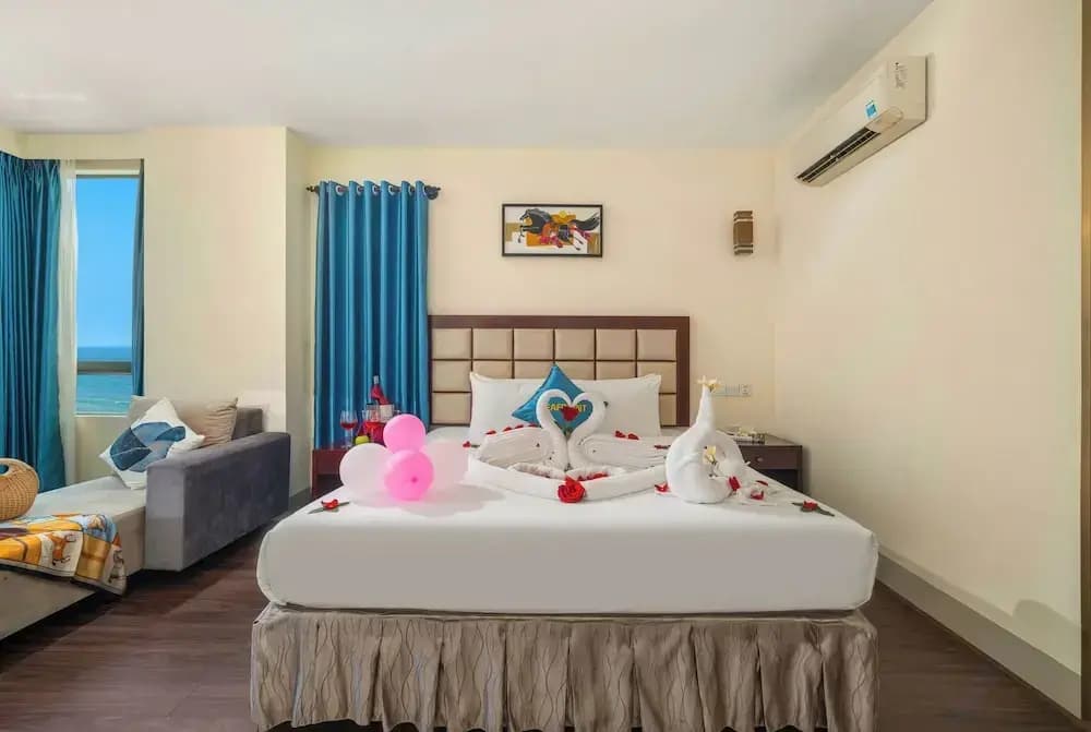 Sea Front Apartment & Spa Da Nang - photo 15