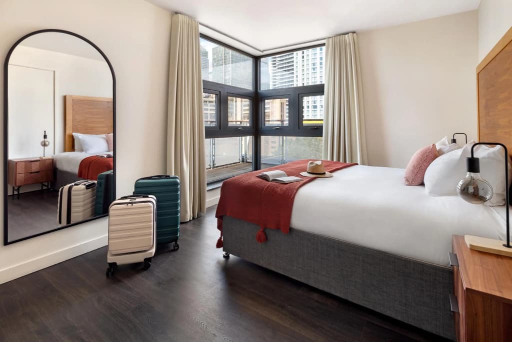Marlin Apartments Canary Wharf - photo 22