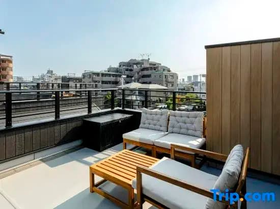 HoursHouse Elara Hotel - photo 4