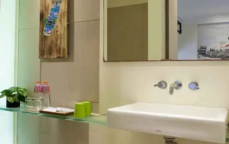 Grandmas Plus Hotel Seminyak - photo 10