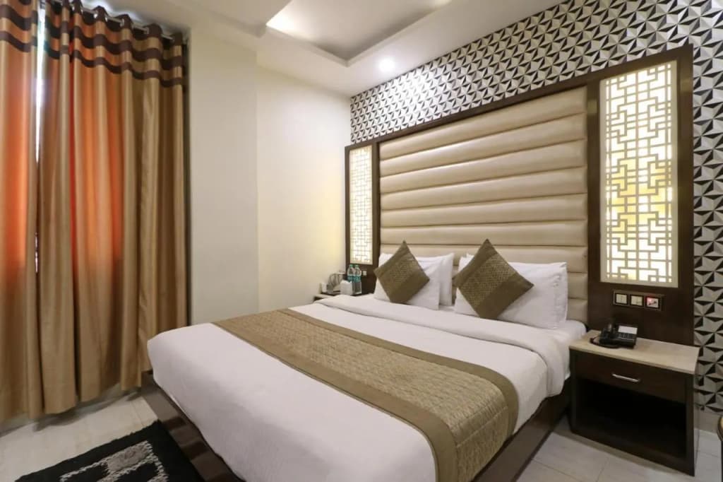 Hotel Mannat International - photo 38