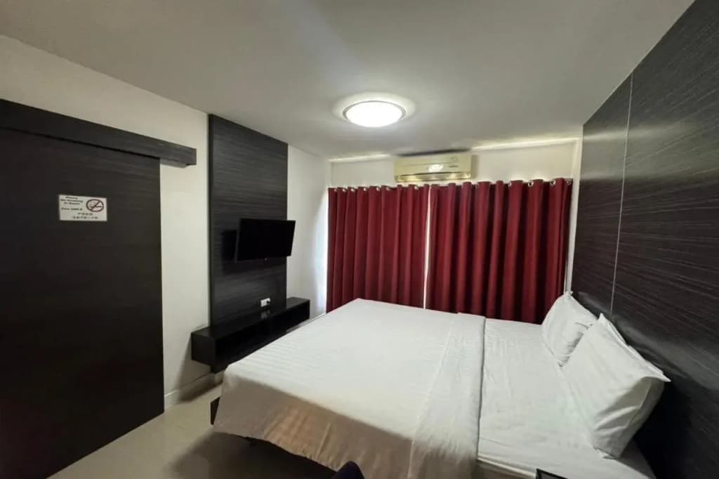 Palette Bella B All Suites Bangkok Hotel - photo 42