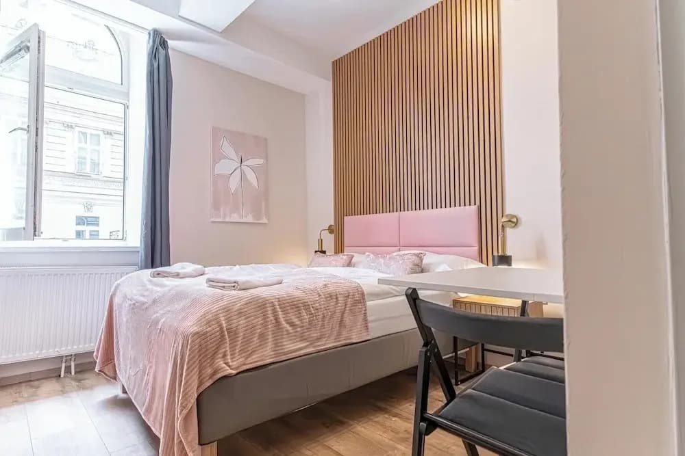 4BR Apartment for Groups Near Stadthalle - photo 25