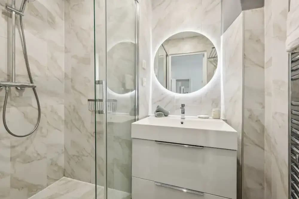 Stylish 3BR Near Tuileries Gardens - photo 17