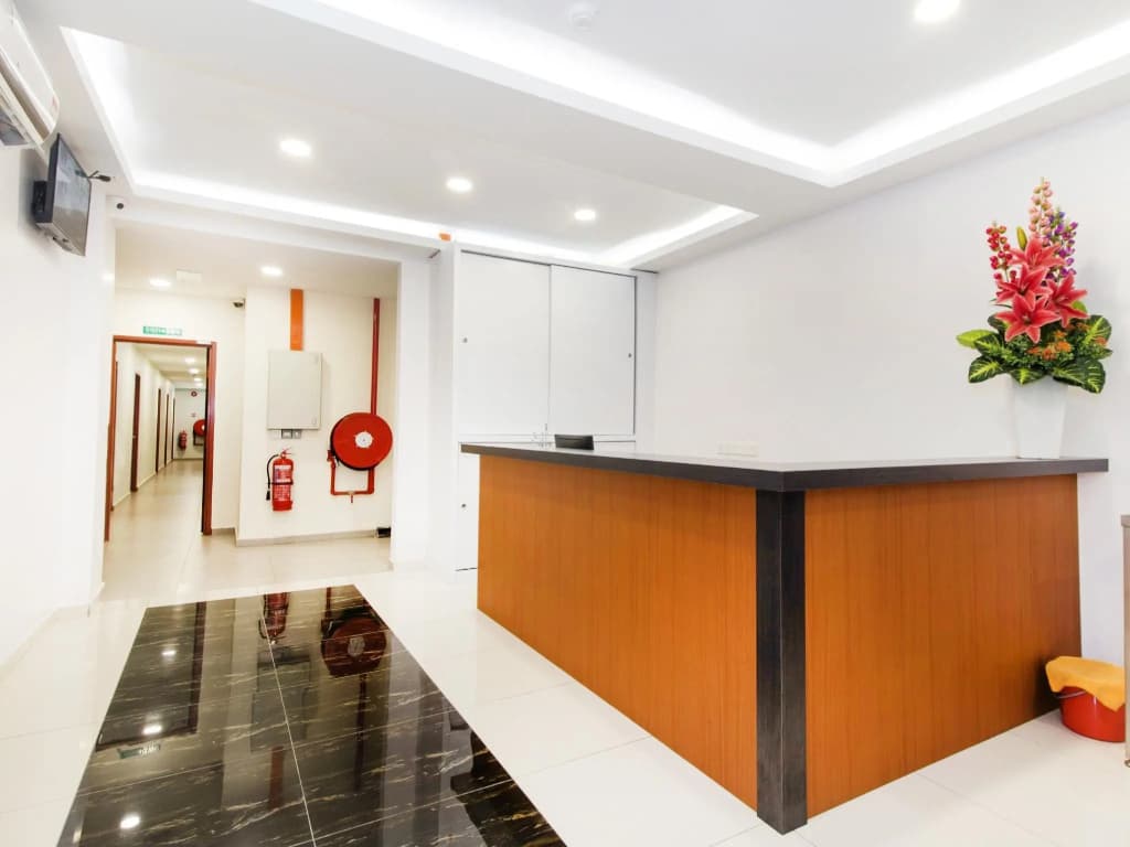 Lawten Hotel - photo 3