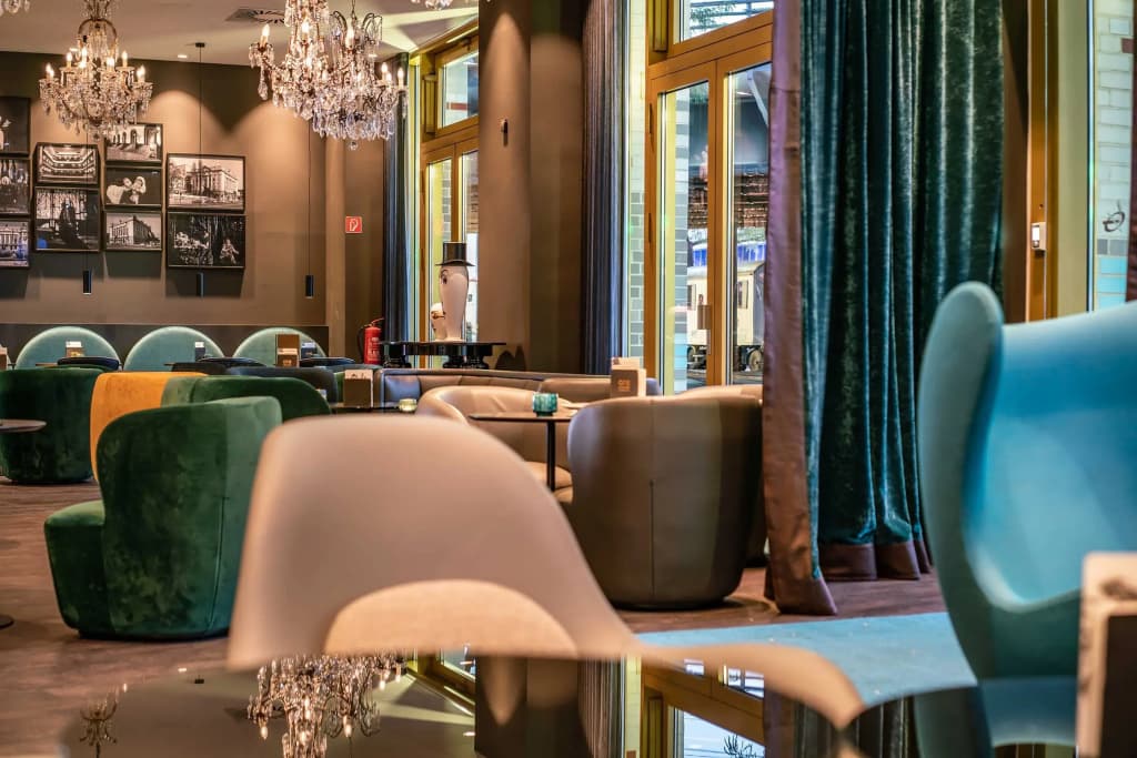 Motel One Berlin-Ku'Damm - photo 2
