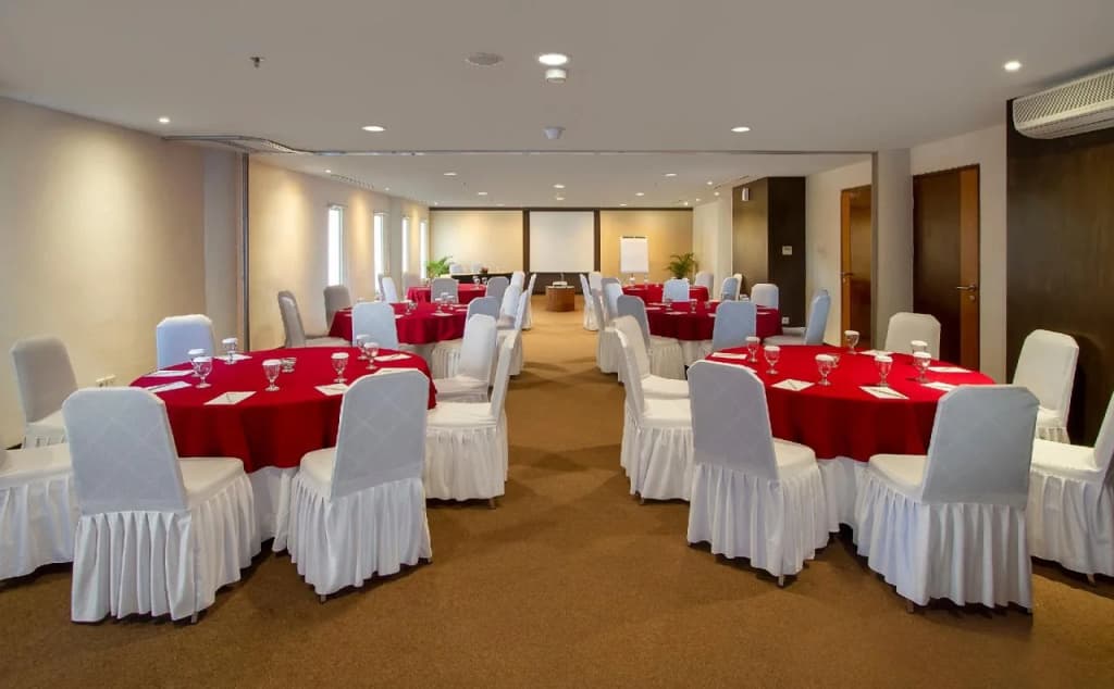 PrimeBiz Hotel Kuta - photo 42