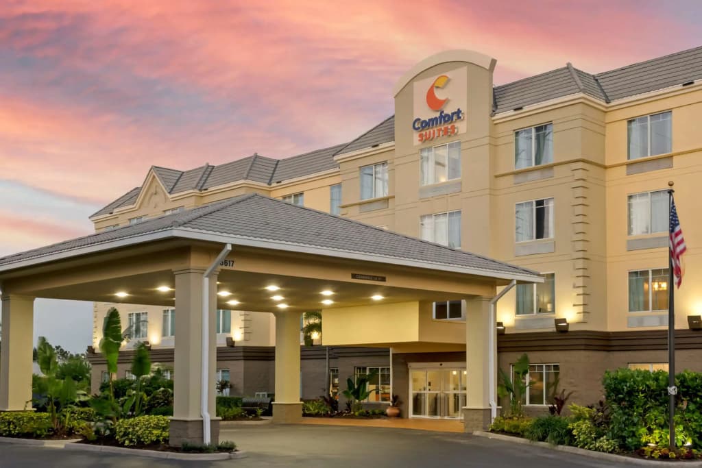 Comfort Suites Near Universal Orlando Resort - main photo