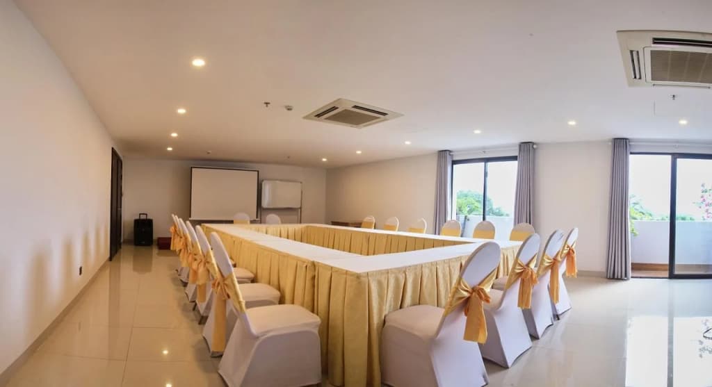 The Sol Hotel - photo 18