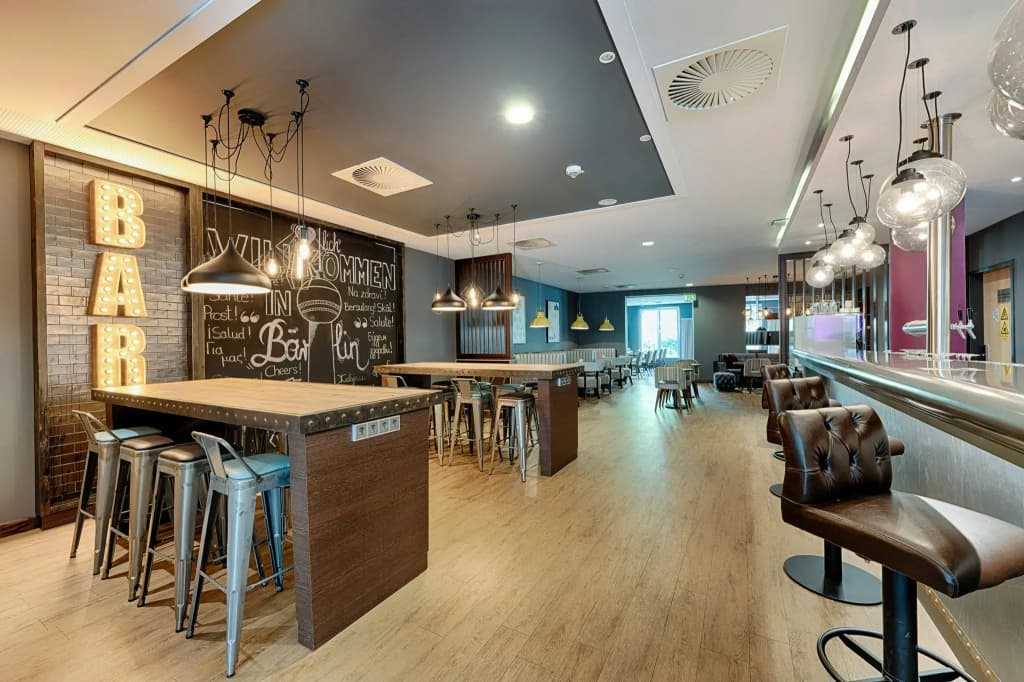 Premier Inn Berlin City Centre - photo 17
