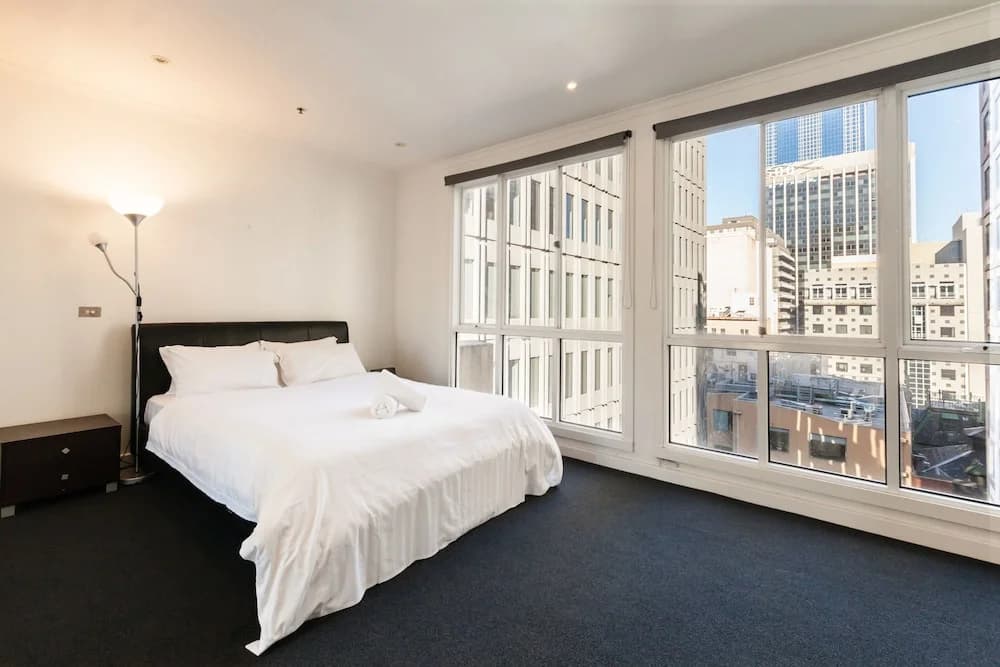 CLAUDE, 2BDR Melbourne Apartment - photo 6