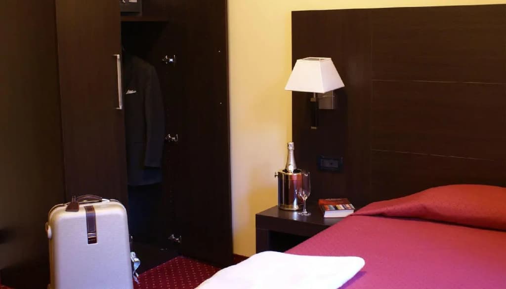 Hotel Versailles - photo 28