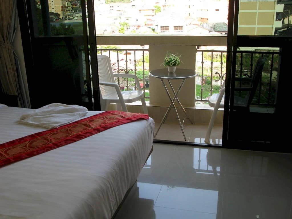 Sabai Inn Patong - photo 4