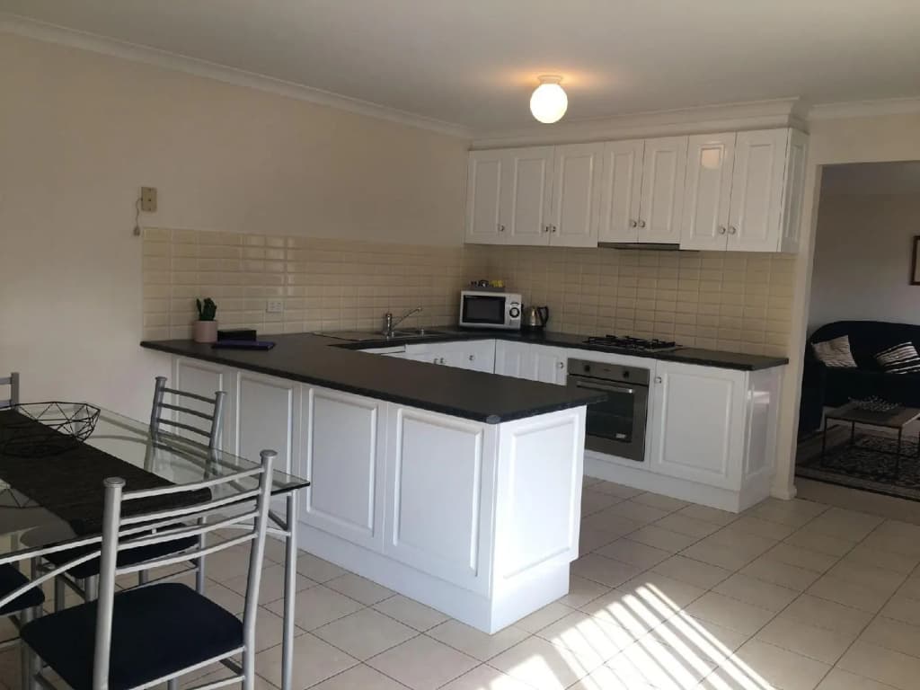 Melton Motor Inn & Apartments - photo 11