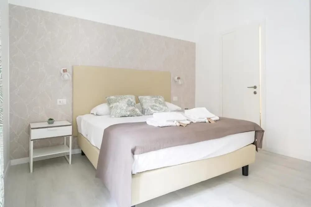 White Candia Guesthouse - photo 3