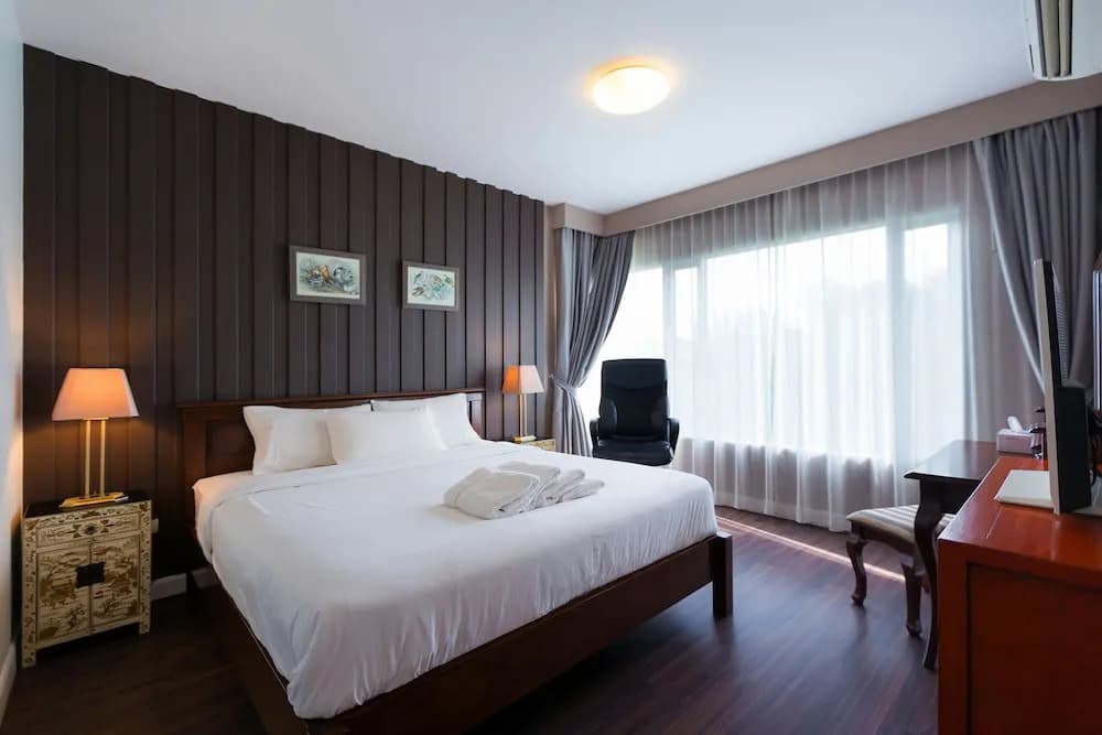 Baan SanPluem Beachfront Condominium - photo 3