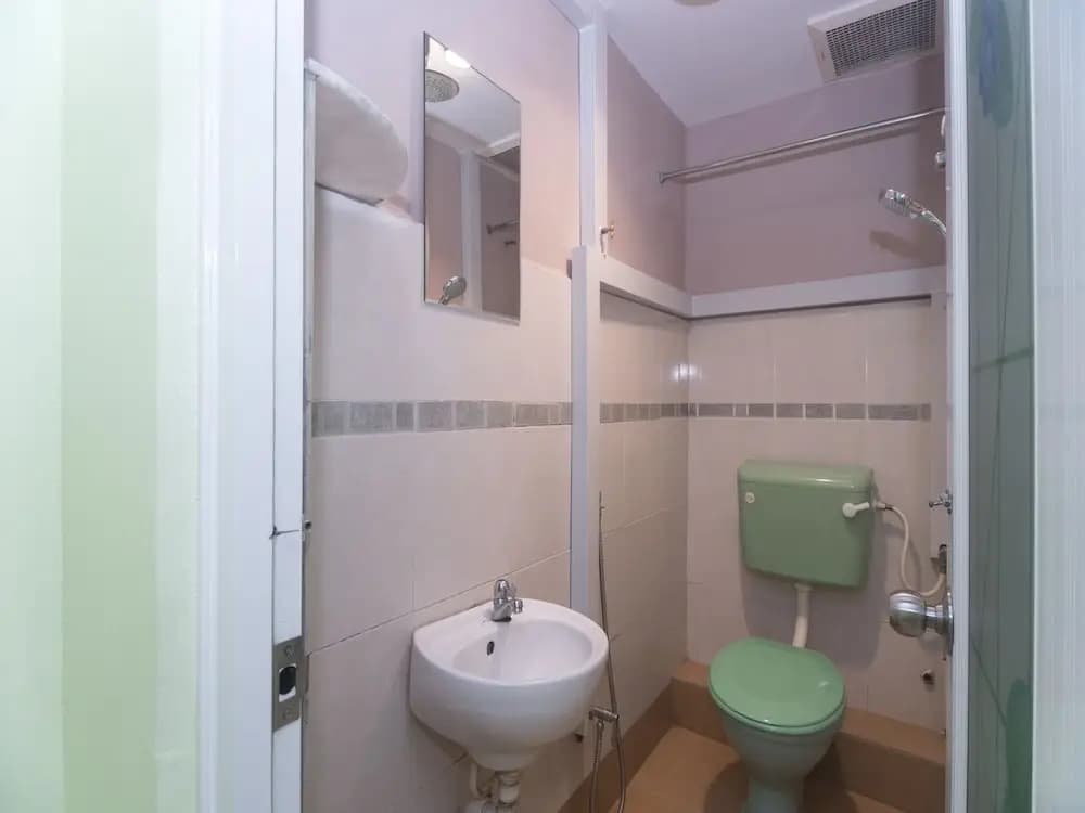 Rafik Ali Motel by OYO Rooms - photo 28