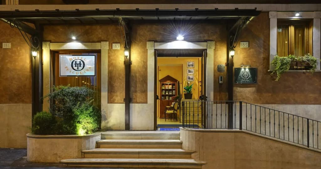 Hotel Tuscolana - photo 31