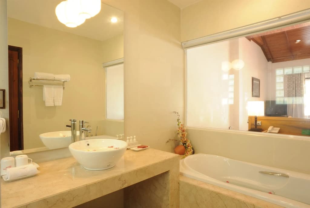 Vinh Hung Riverside Resort & Spa - photo 9