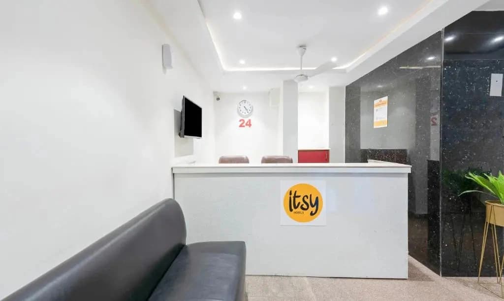 Itsy Hotels Svaruchi Inn - photo 2