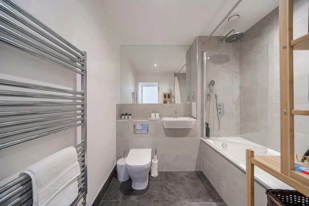 Barking Bright Apartment With 2 Bedrooms - photo 7