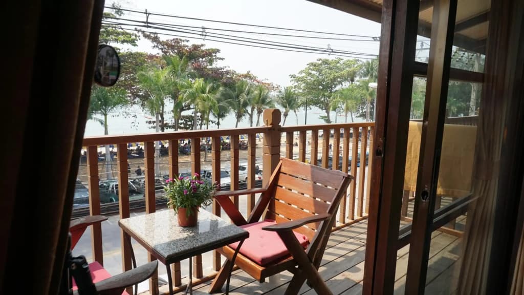 Jomtien Boathouse - photo 8