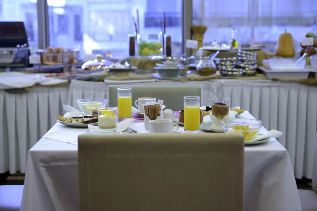 Dorian Inn Hotel - photo 12