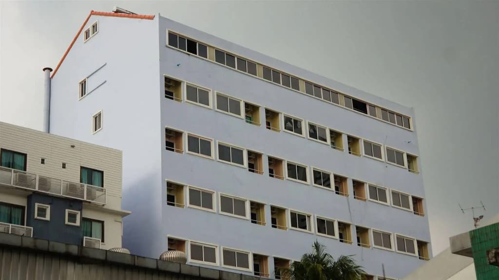 J Two S Pratunam Hotel (SHA Certified) - photo 1