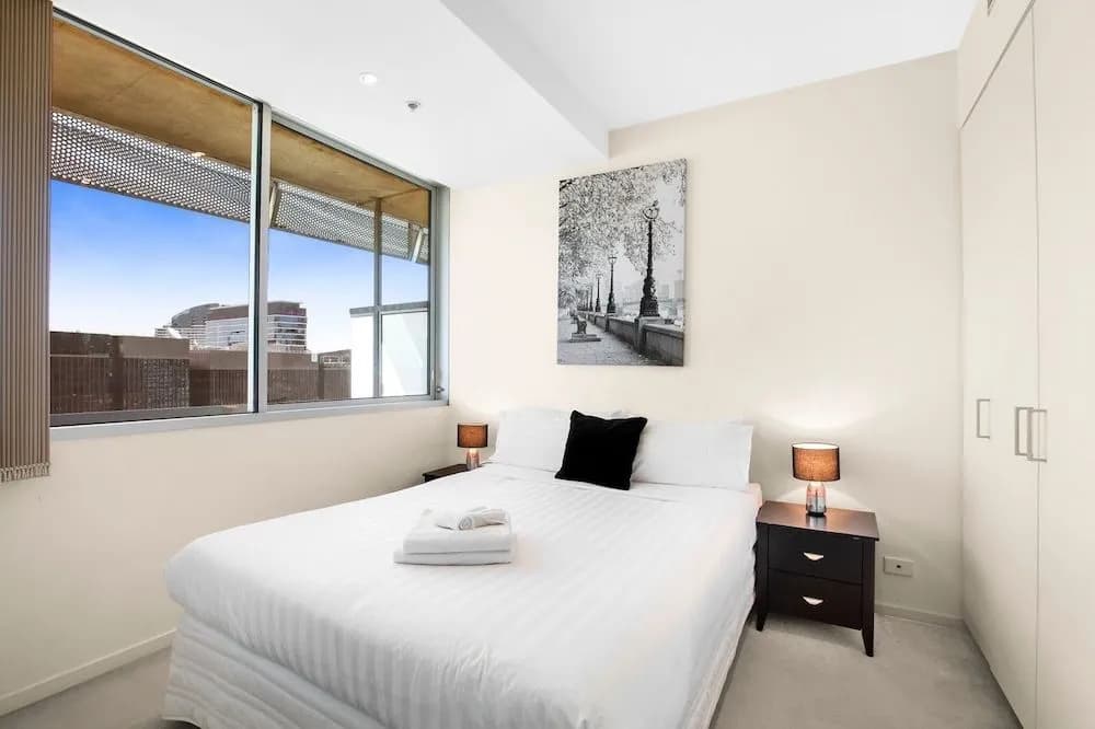 Living Corporate Liberty Tower - photo 2