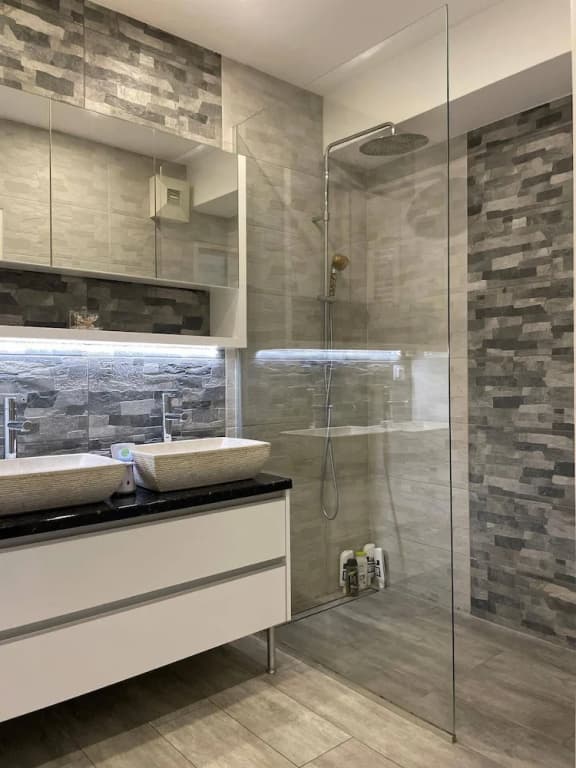 Beautiful 2-bed Apartment in Wien - photo 6