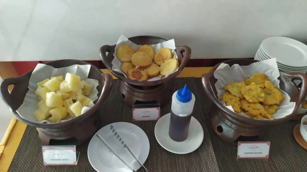 Redstar Hotel - photo 10