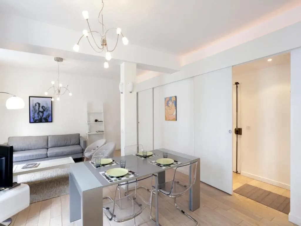 Sleek Apartments Near Saint Germain - photo 4