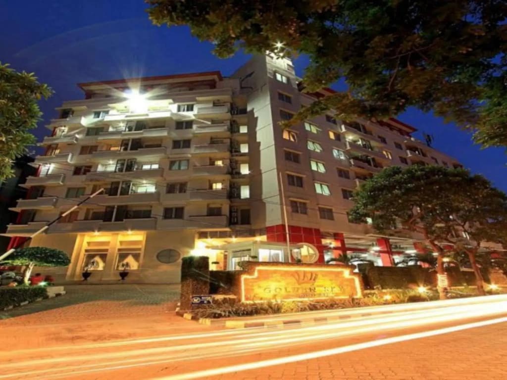 Golden Sky Condotel - photo 1