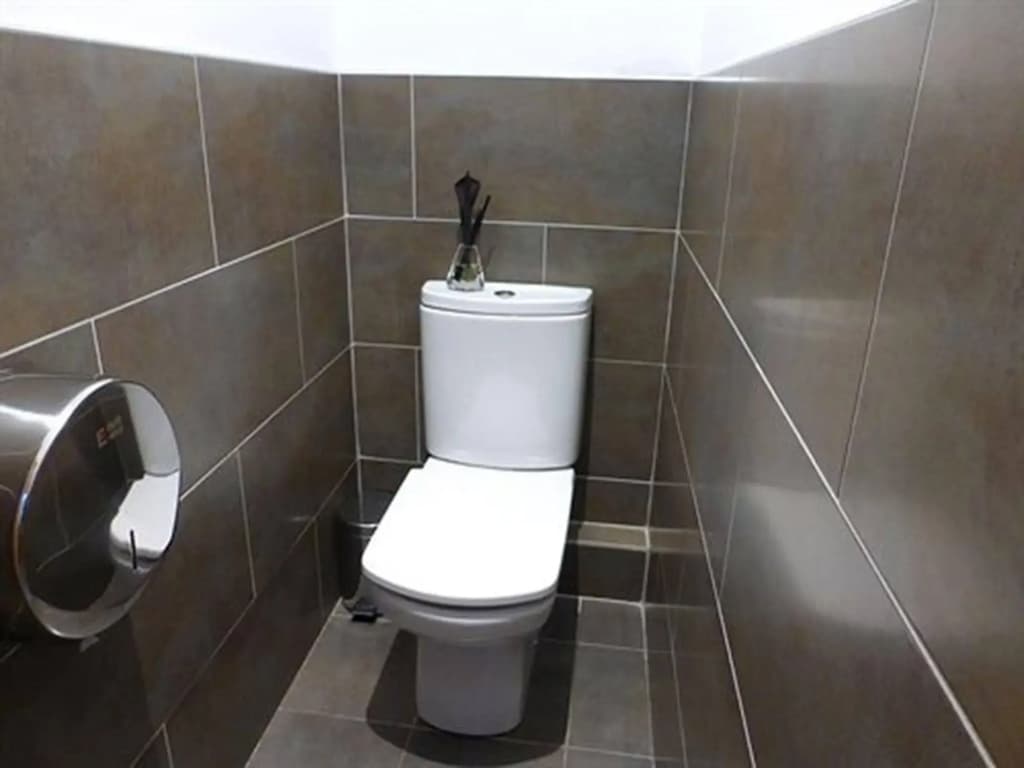 Super Balmes Guest House - photo 8