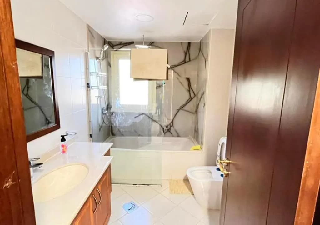Al Hamra 4-Bedroom Luxury Villa Golf View - photo 7