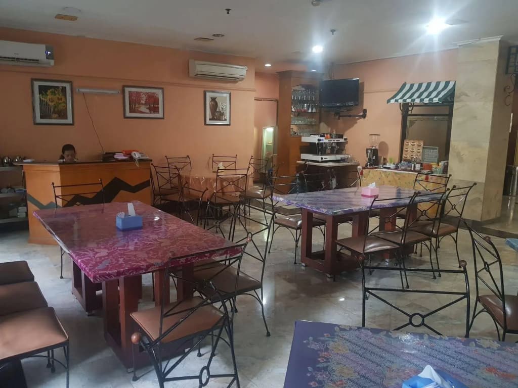 Hotel Surya Baru - photo 15