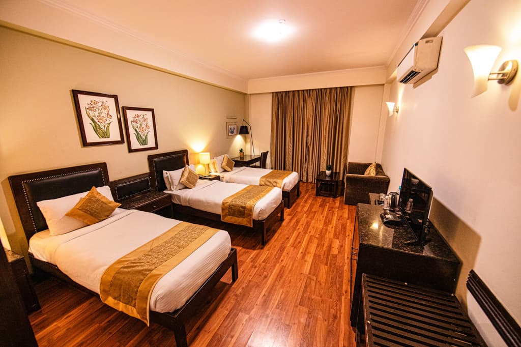 Fabhotel Prime Luxera - photo 13