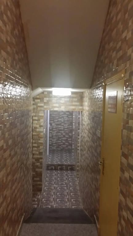 Savoy Inn Hotel - photo 12