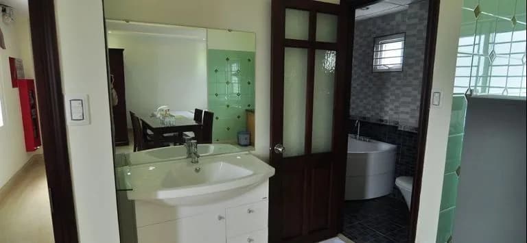 Red Rose Mallow Hotel - photo 10