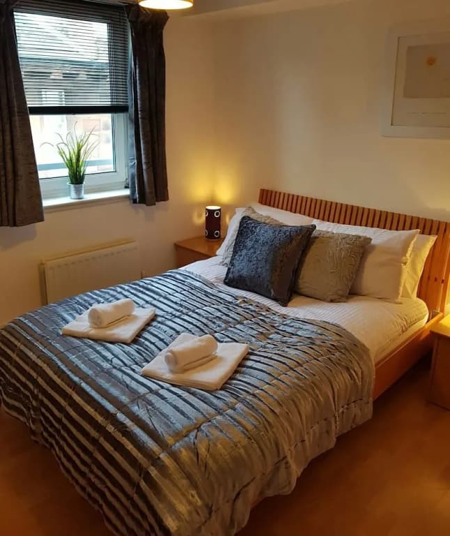 Executive Open Plan Apartment in Leith - photo 3