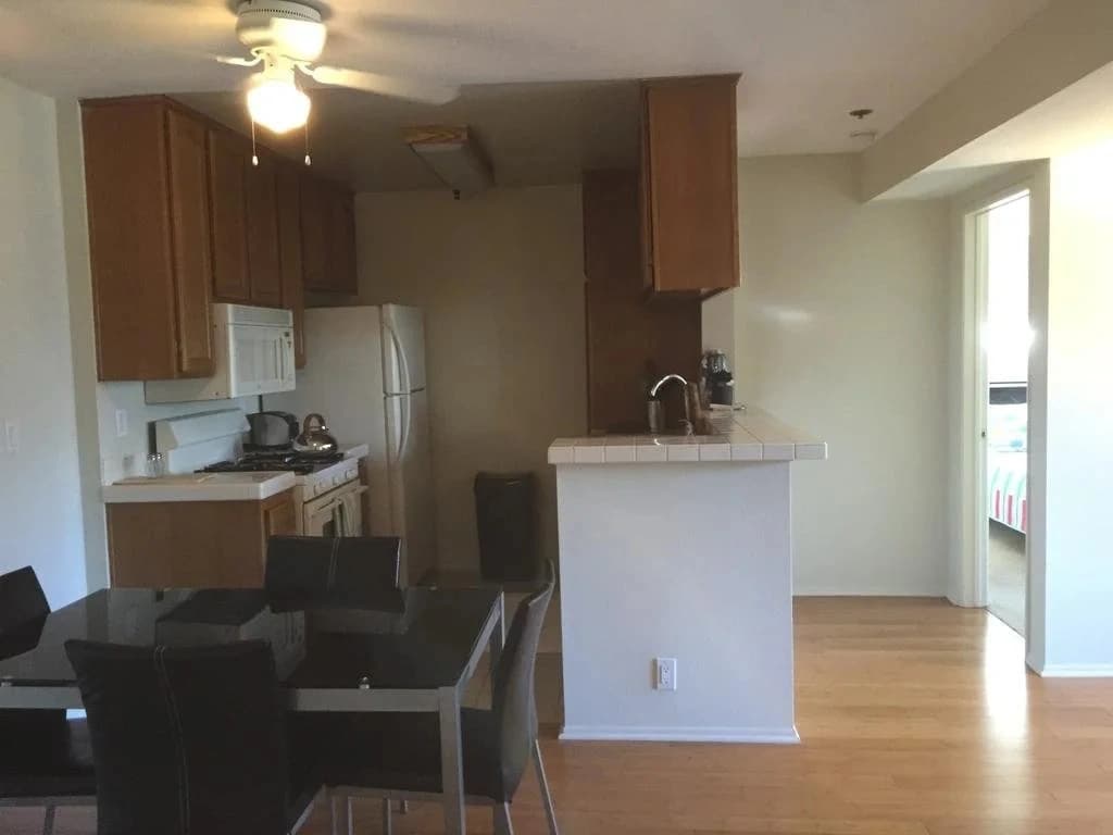 Master Housing - Strathmore Regency Apartments - photo 10