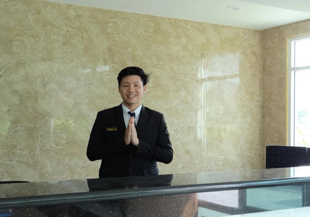 Infinity Holiday Inn Bangkok - photo 12