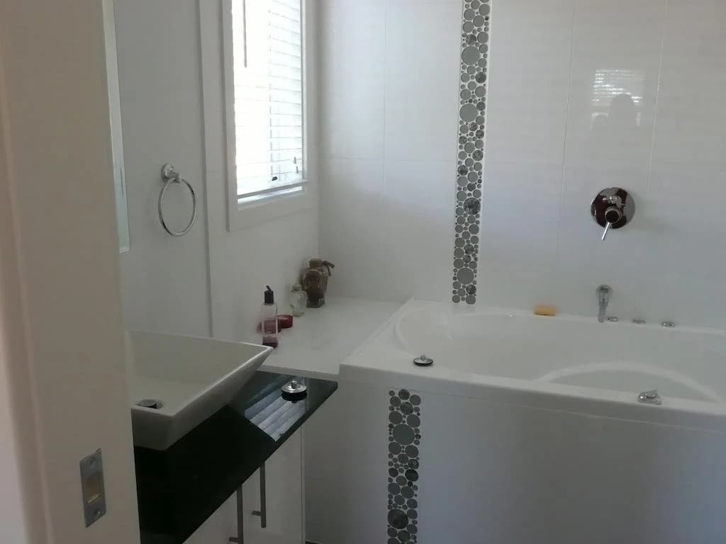 Seaside Spa Retreat - photo 11