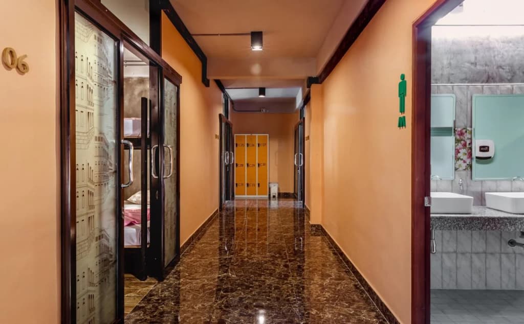 The Guest Hotel - Hostel - photo 10